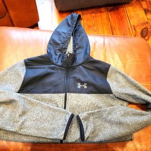 UnderArmor zip up top